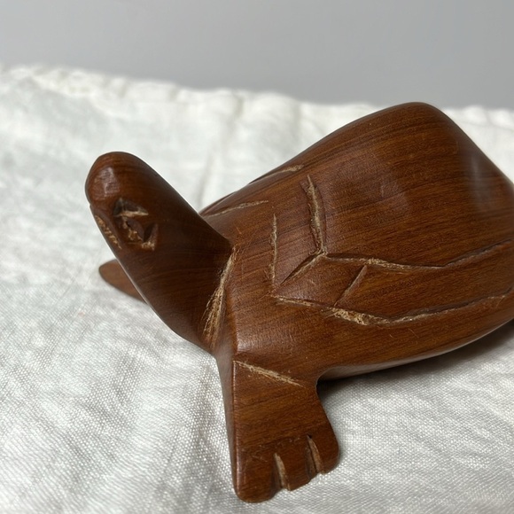VINTAGE HAND CARVED WOODEN TURTLE TORTOISE FROM KENYA - Picture 5 of 8
